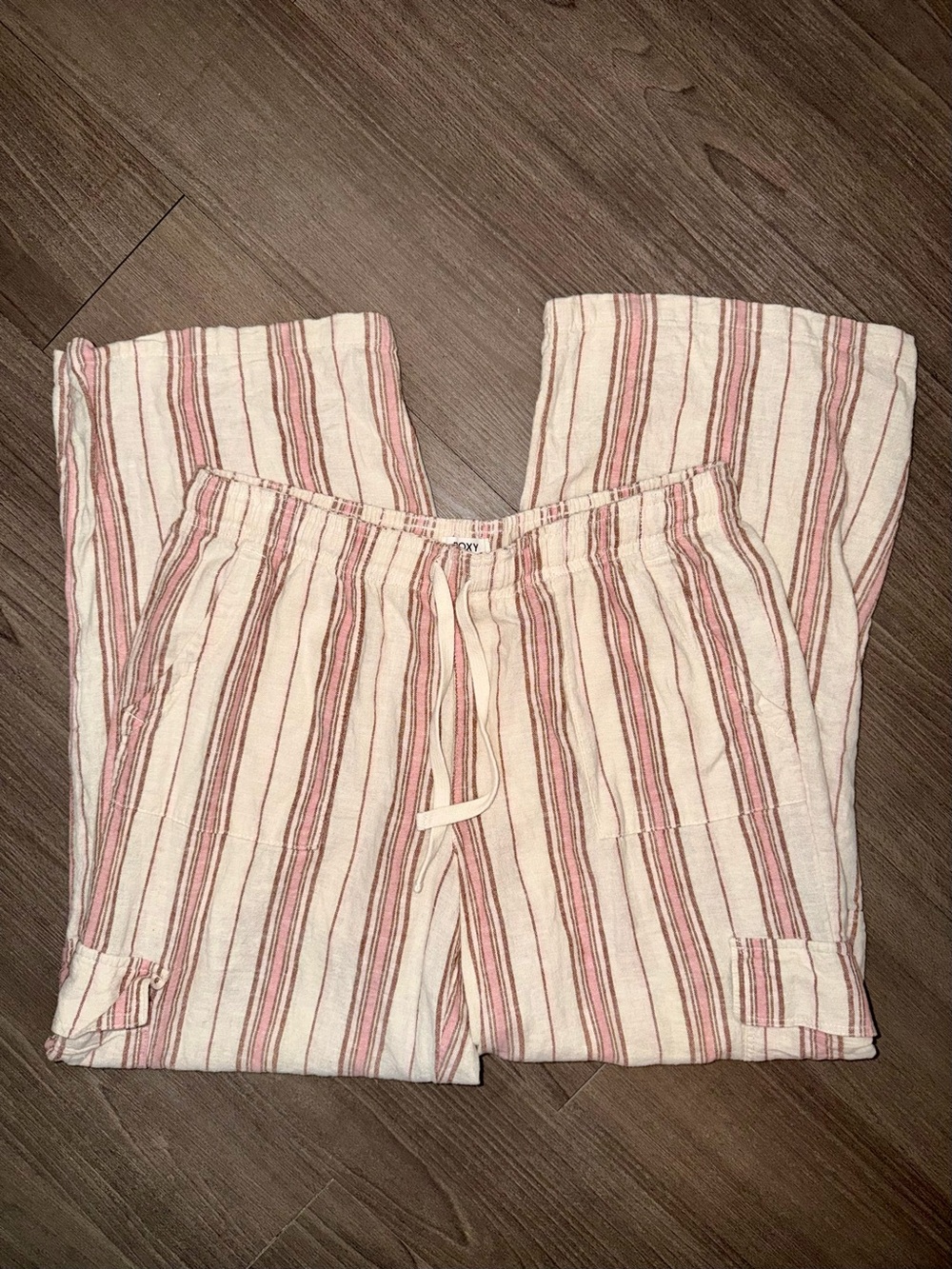 DONATING SOON- ROXY Costco Striped Cargo Pocket Pants - Picture 3 of 7